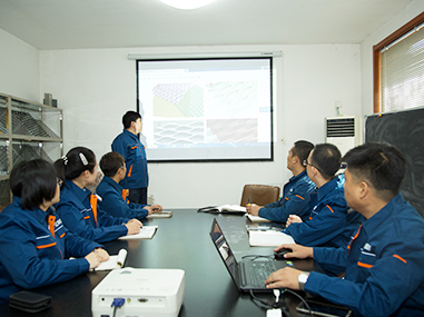 始終緻力於研發和創新。