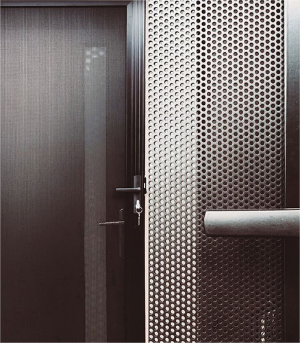 用於門窗的穿孔鋁制安全屏幕